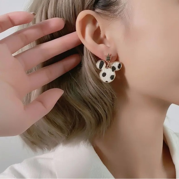 Disney Cow Print/Leopard Mickey Mouse Minnie Cartoon 925 Sterling Stud Earring - Picture 7 of 7